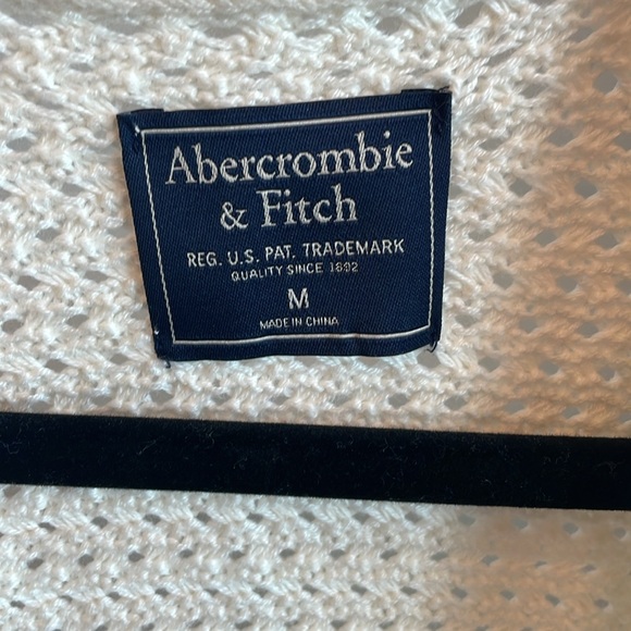 Abercrombie &Fitch Cardigan - Picture 2 of 3